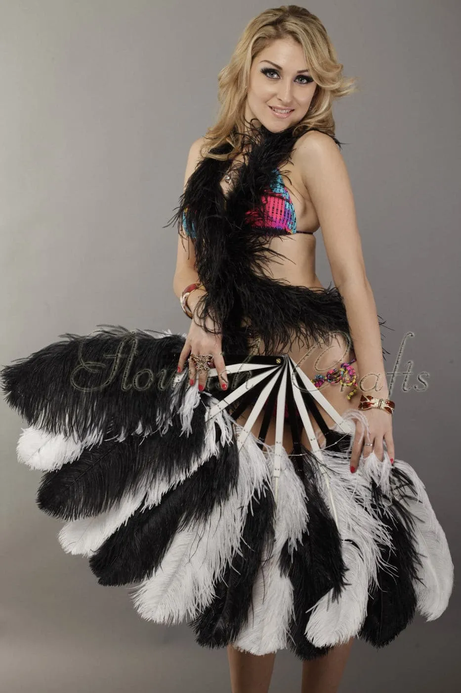 A pair Custom mixed colors single Layer Ostrich Feather Fan with Travel leather Bag